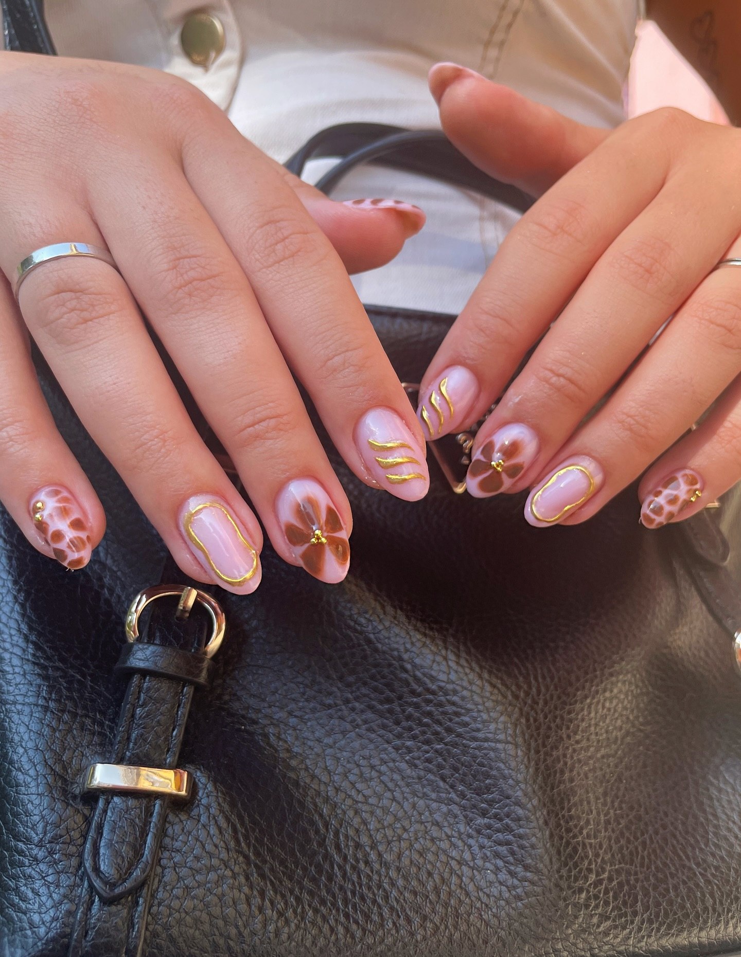 Brown Floral & Giraffe Print Oval Nails