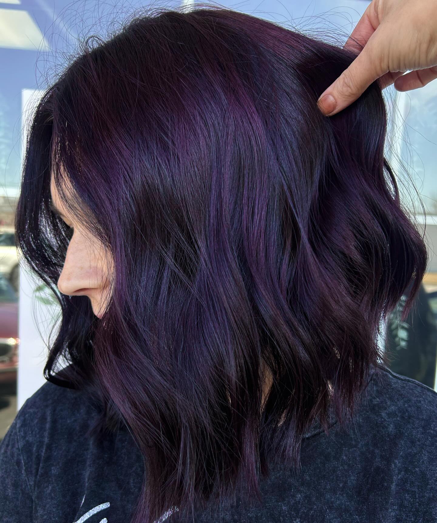 Deep Plum Waves With Subtle Purple Tones