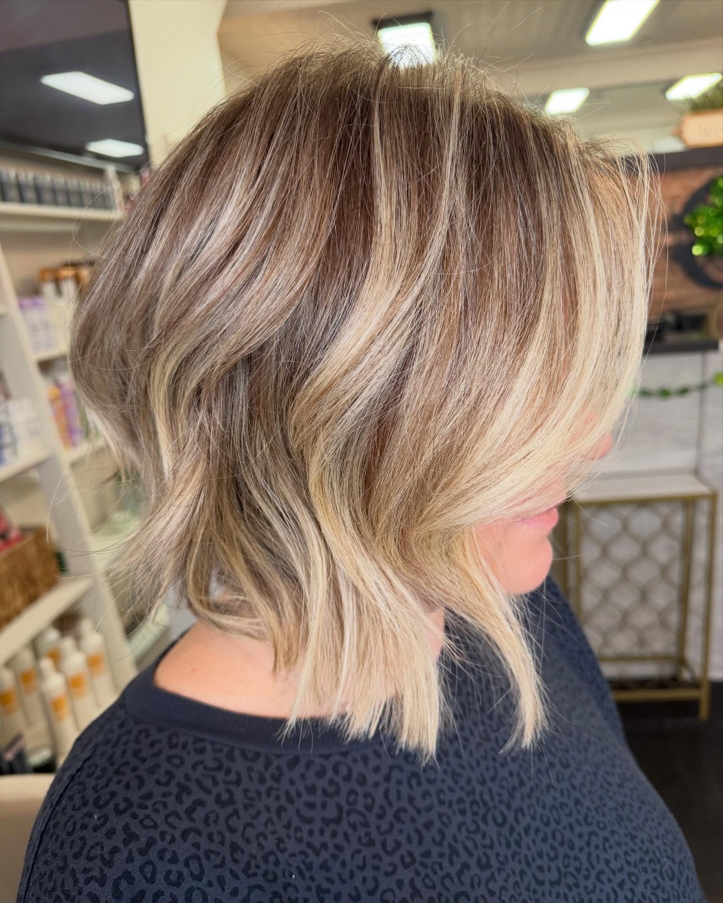 Textured Bronde Bob With Face Framing Waves