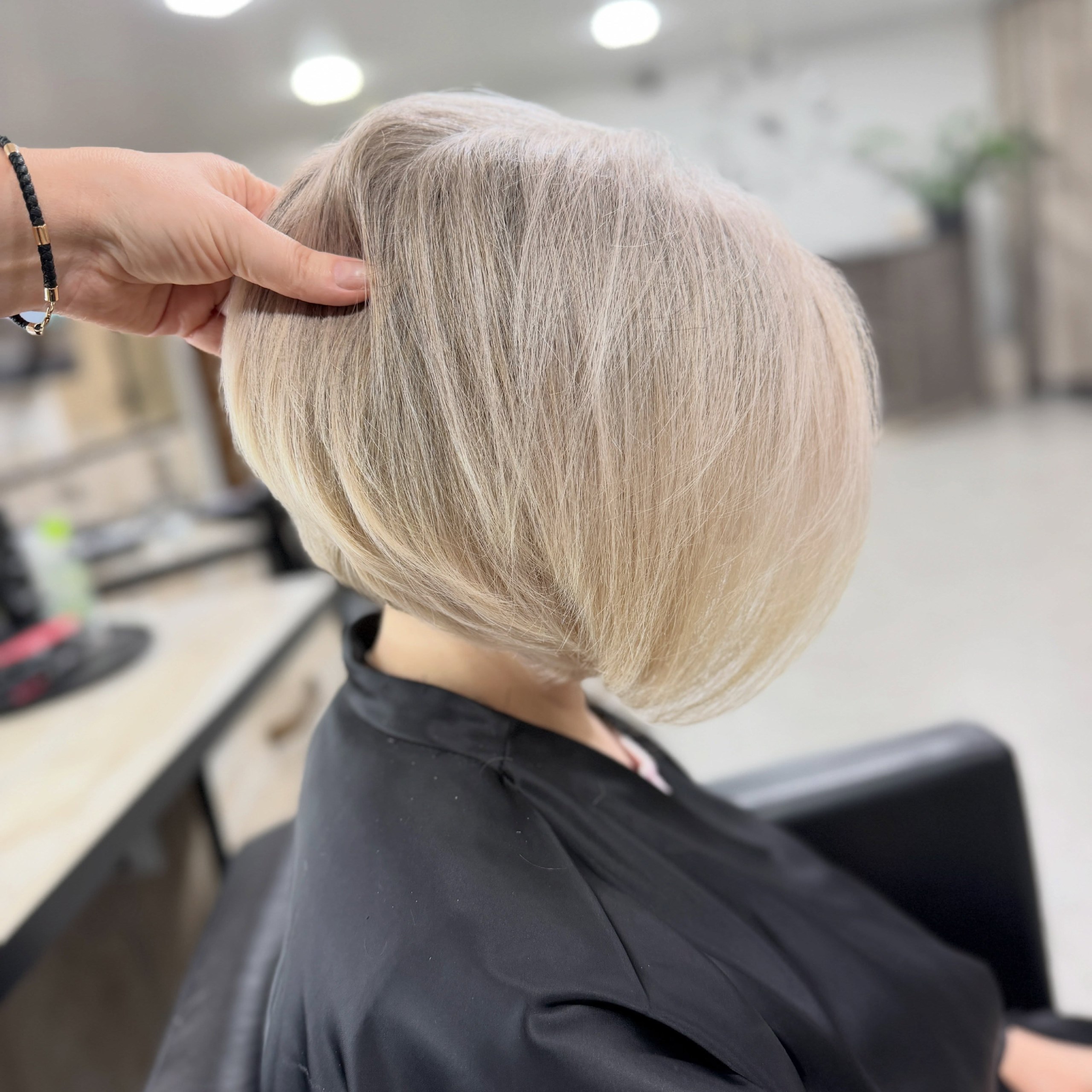 Blonde Inverted Bob With Subtle Face-Framing Layers