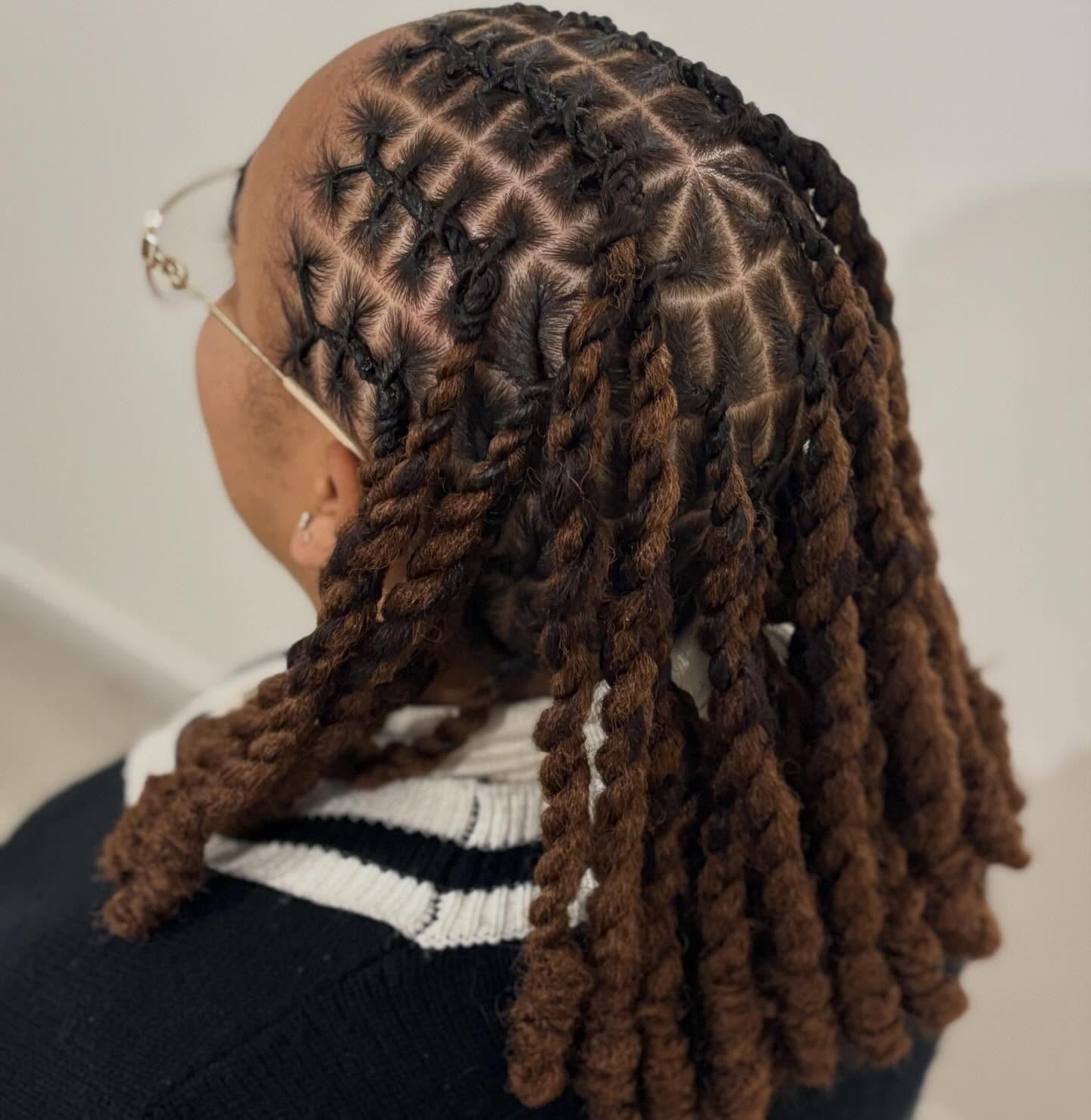 Geometric Partings With Two-Tone Twists