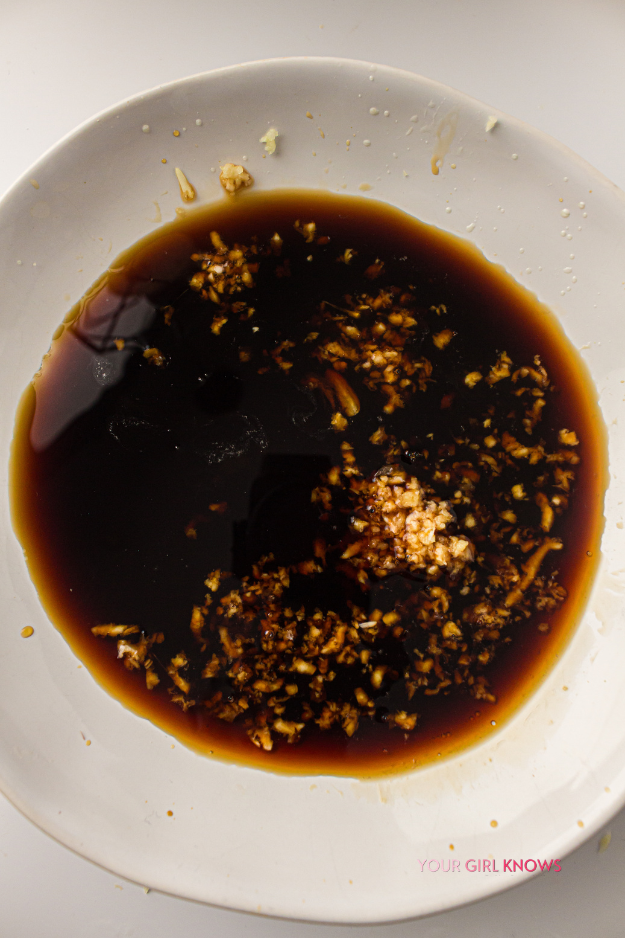 The “Dump It and Forget It” Slow Cooker Honey Garlic Chicken Dinner That Actually Tastes Amazing