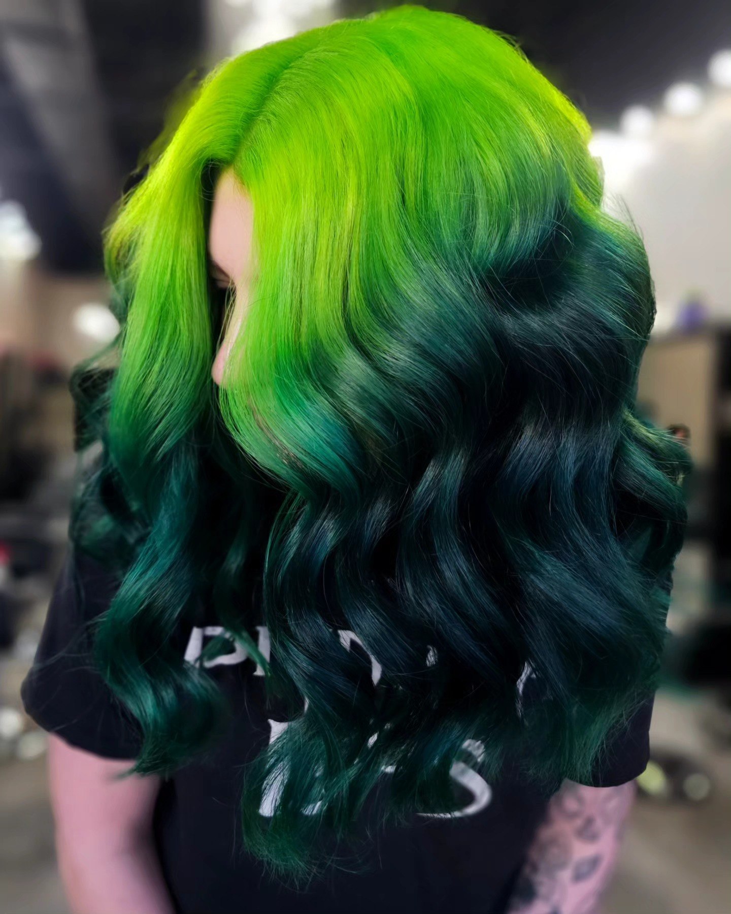 Vibrant Neon To Forest Green Ombre Waves