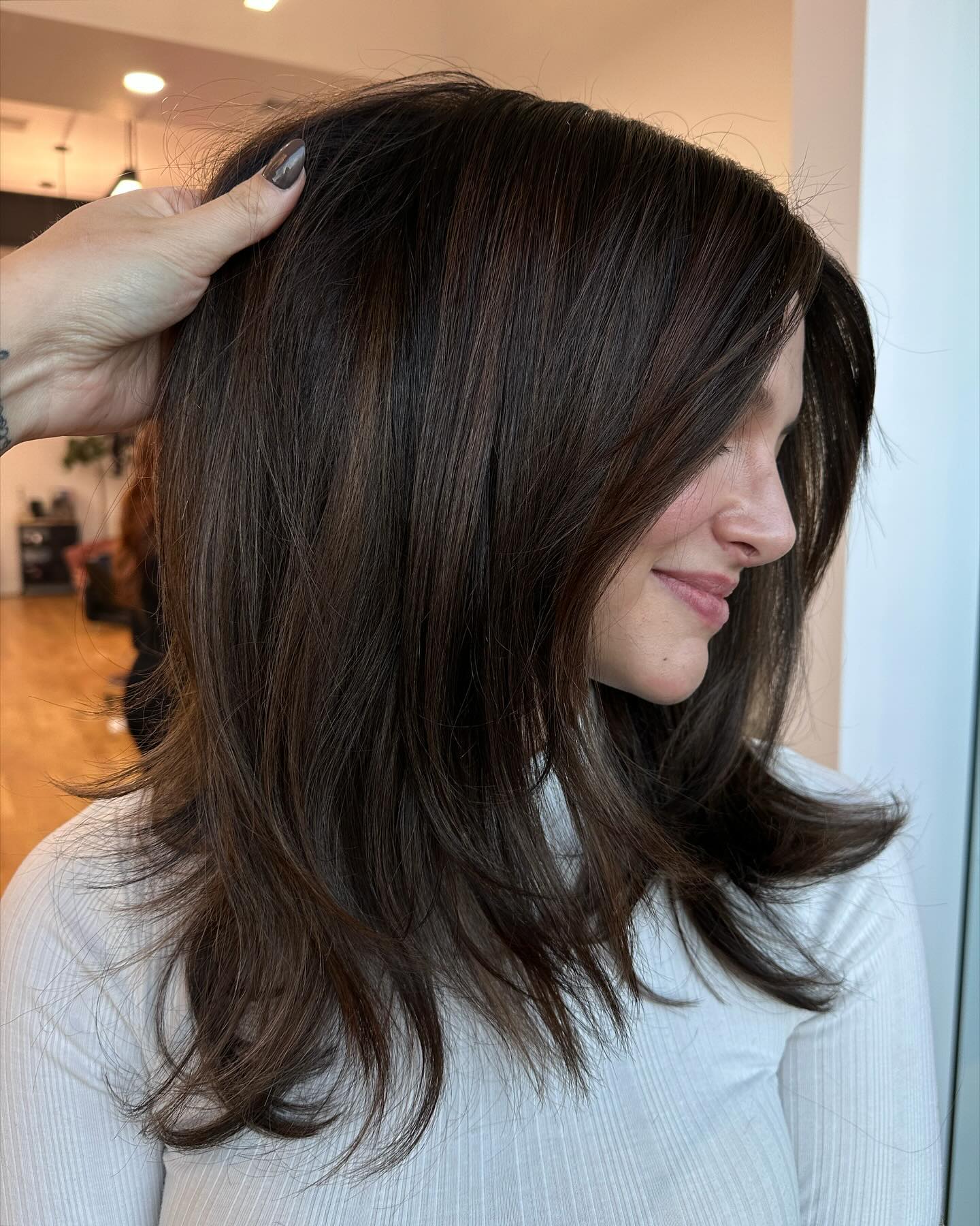 Polished Mid Length Layers With Face Framing