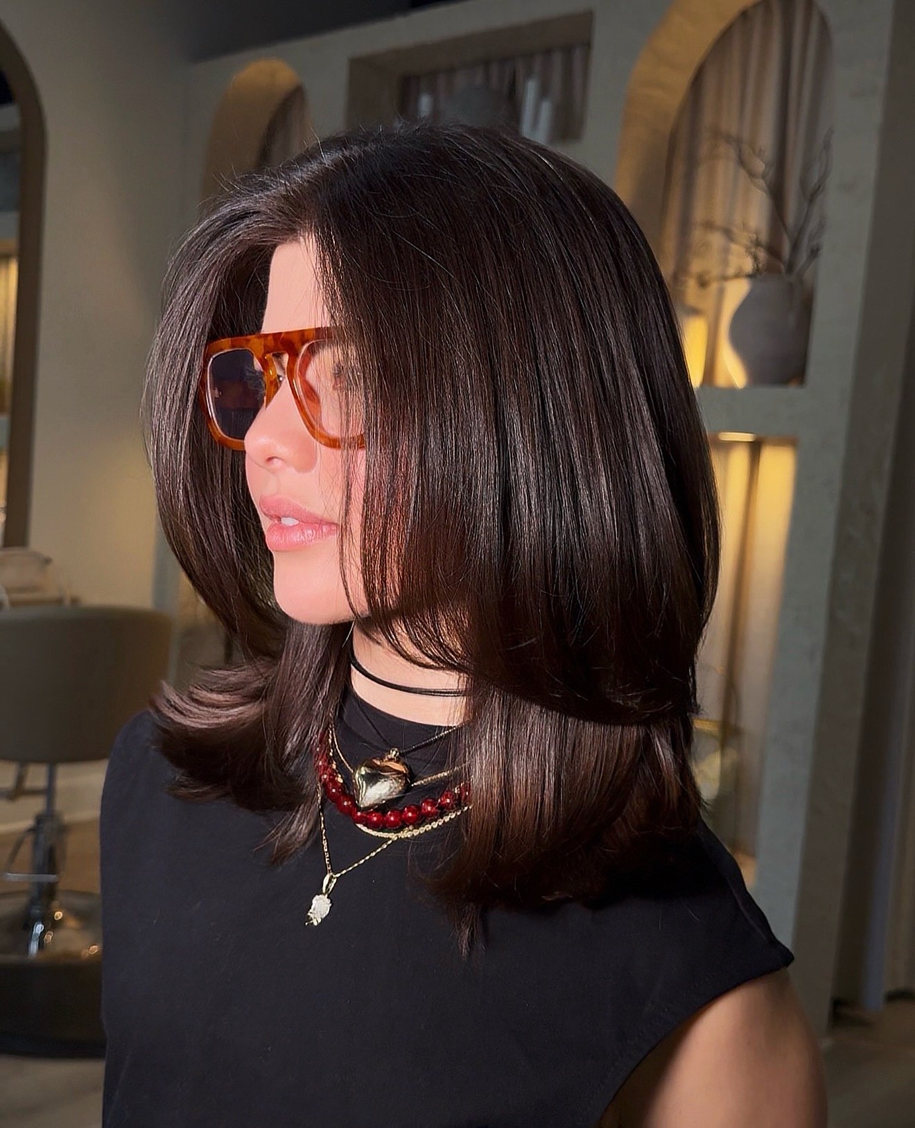 Volume Blowout Mid Length Layers With Curtain Bangs