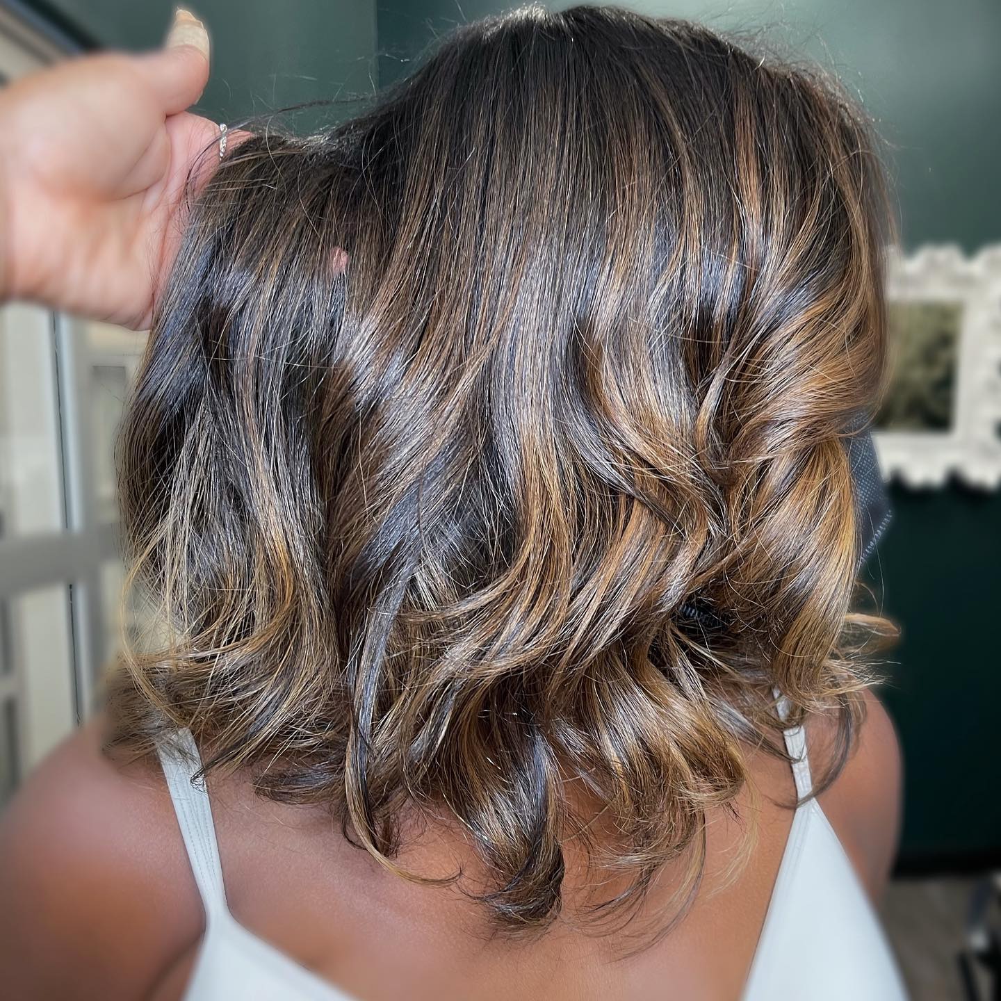 Glossy Honey Blonde Balayage Bob With Soft Waves