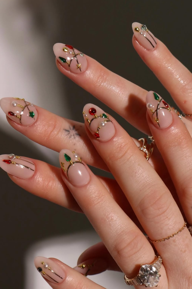 The 23 Short Christmas Nail Designs Everyone Will Want This Holiday Season The 23 Short Christmas Nail Designs Everyone Will Want This Holiday Season