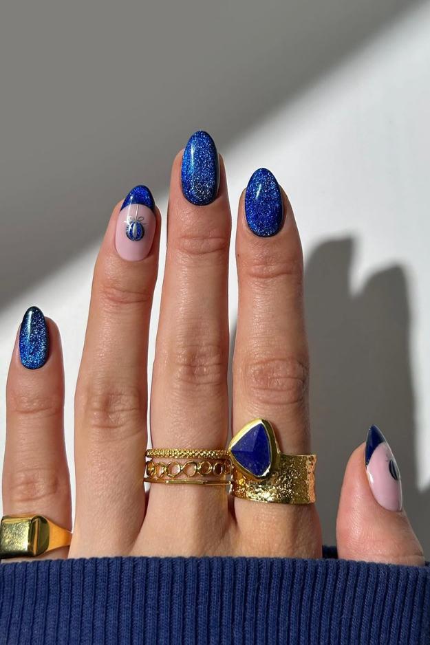 The 23 Short Christmas Nail Designs Everyone Will Want This Holiday Season The 23 Short Christmas Nail Designs Everyone Will Want This Holiday Season