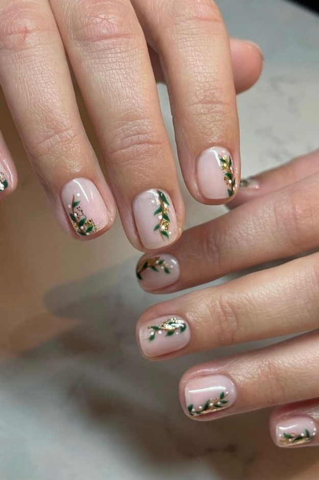 The 23 Short Christmas Nail Designs Everyone Will Want This Holiday Season The 23 Short Christmas Nail Designs Everyone Will Want This Holiday Season