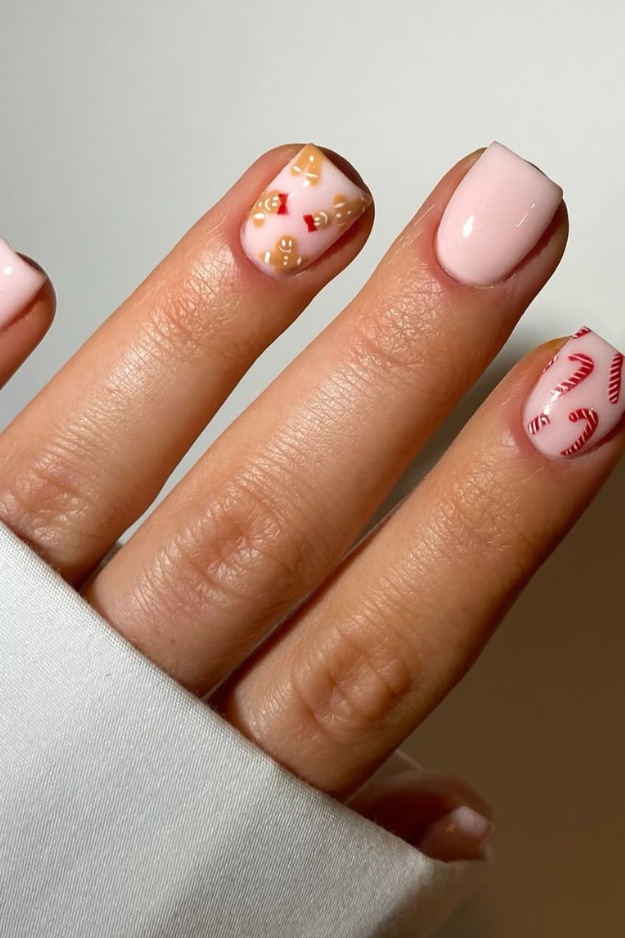 The 23 Short Christmas Nail Designs Everyone Will Want This Holiday Season The 23 Short Christmas Nail Designs Everyone Will Want This Holiday Season