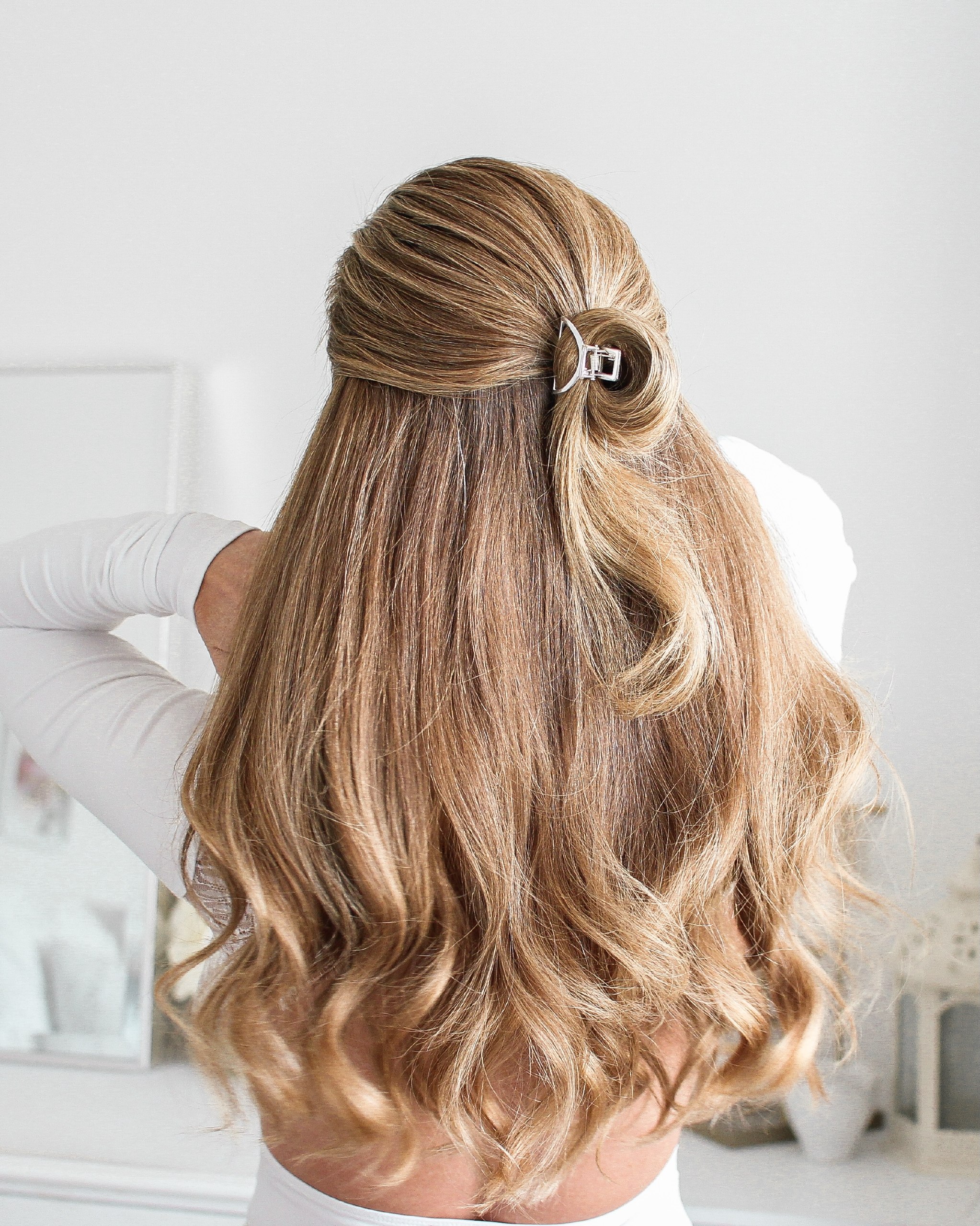 Effortless Half-Up Claw Clip Waves