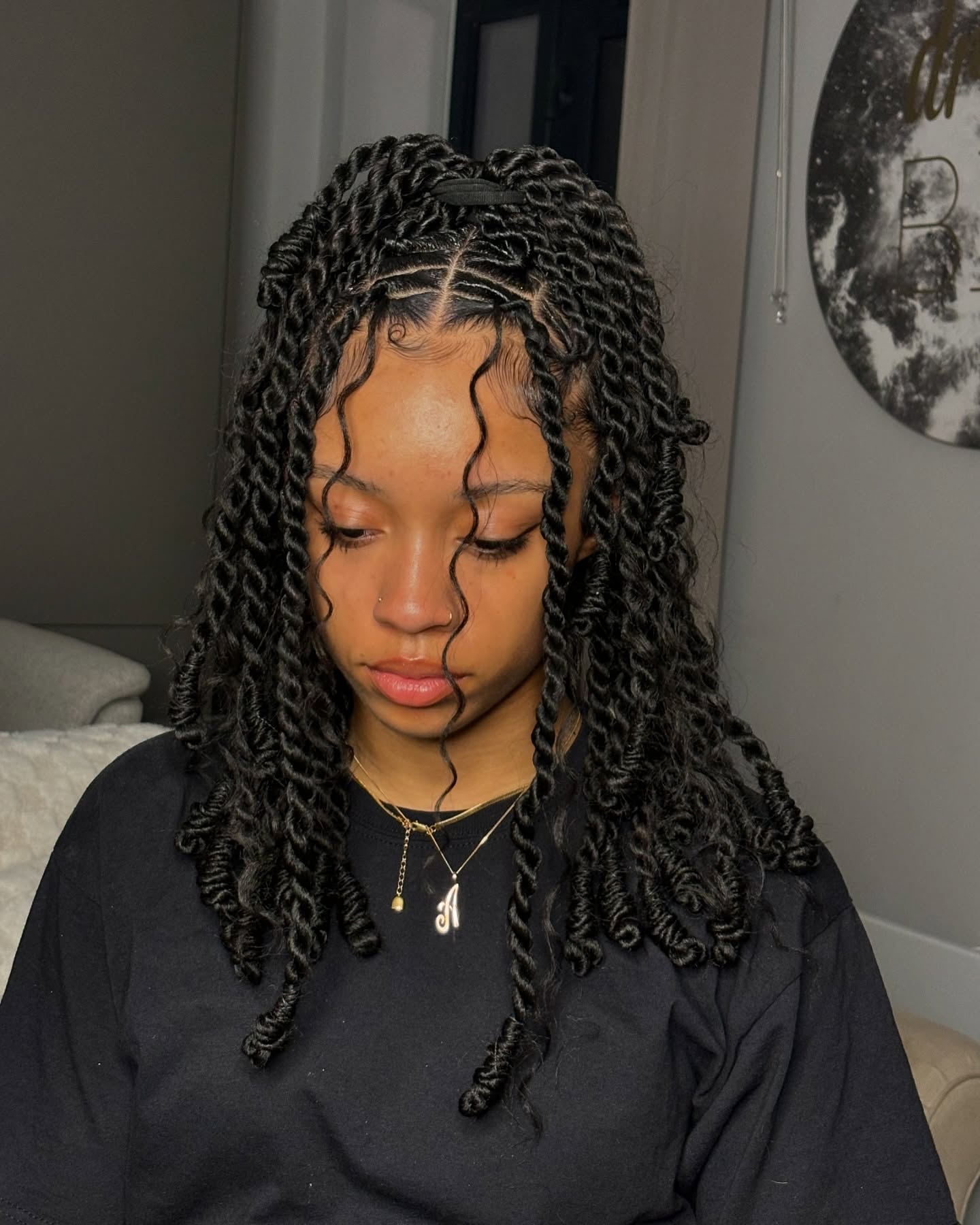 Defined Mini Twists With Curly Ends