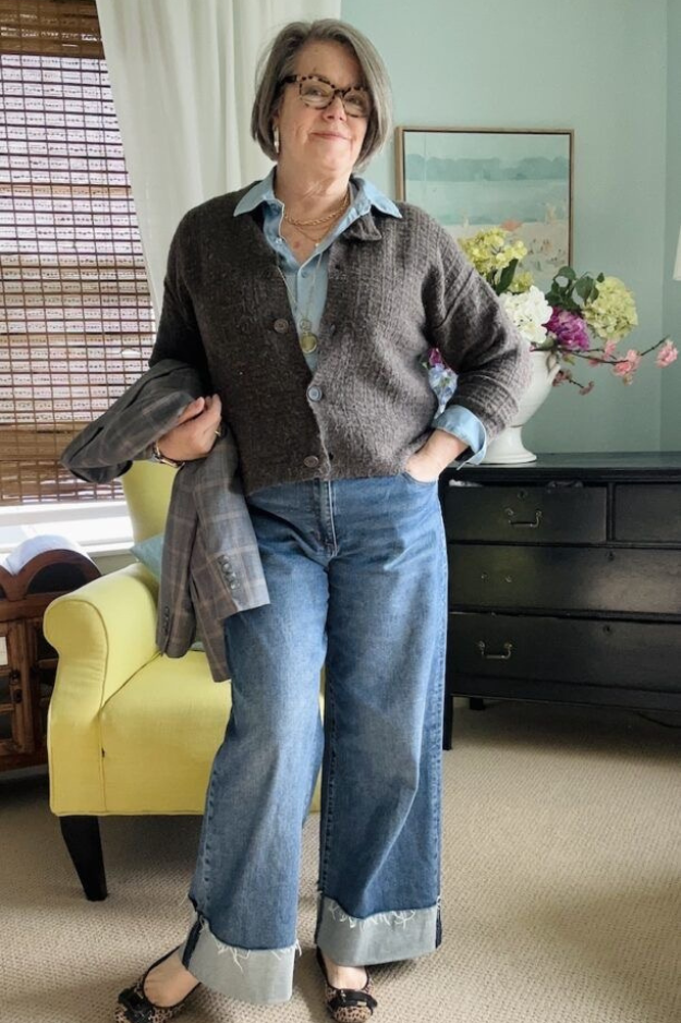 10 Little Things That Make Women Over 50 Look Frumpy (That Have Nothing to Do With Age)