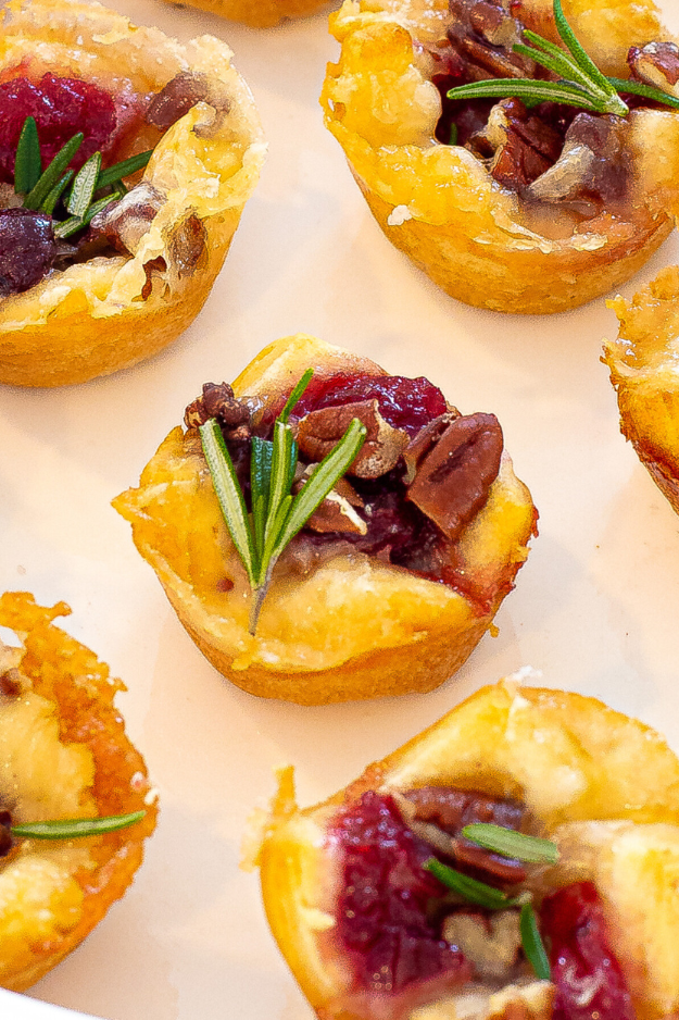 40 Christmas Appetizers That Will Have Everyone Hovering Around the Food Table 40 Christmas Appetizers That Will Have Everyone Hovering Around the Food Table