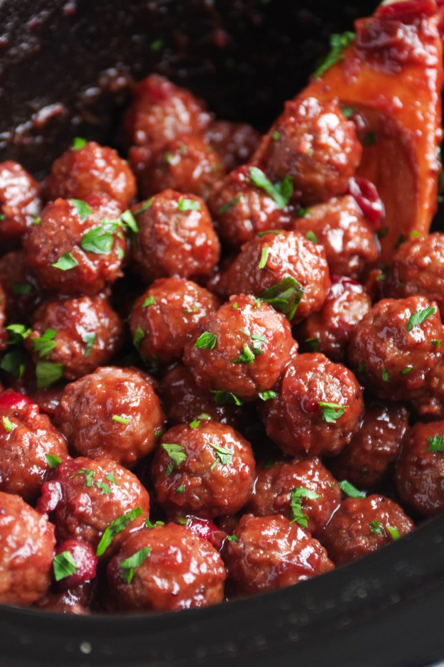 40 Christmas Appetizers That Will Have Everyone Hovering Around the Food Table 40 Christmas Appetizers That Will Have Everyone Hovering Around the Food Table