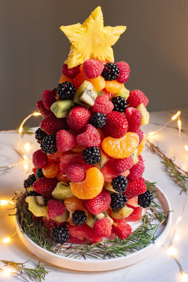 40 Christmas Appetizers That Will Have Everyone Hovering Around the Food Table 40 Christmas Appetizers That Will Have Everyone Hovering Around the Food Table