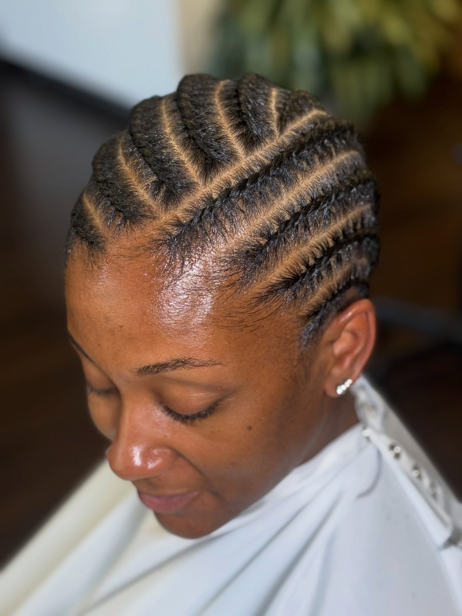 Sleek Diagonal Flat Twists With Defined Parts