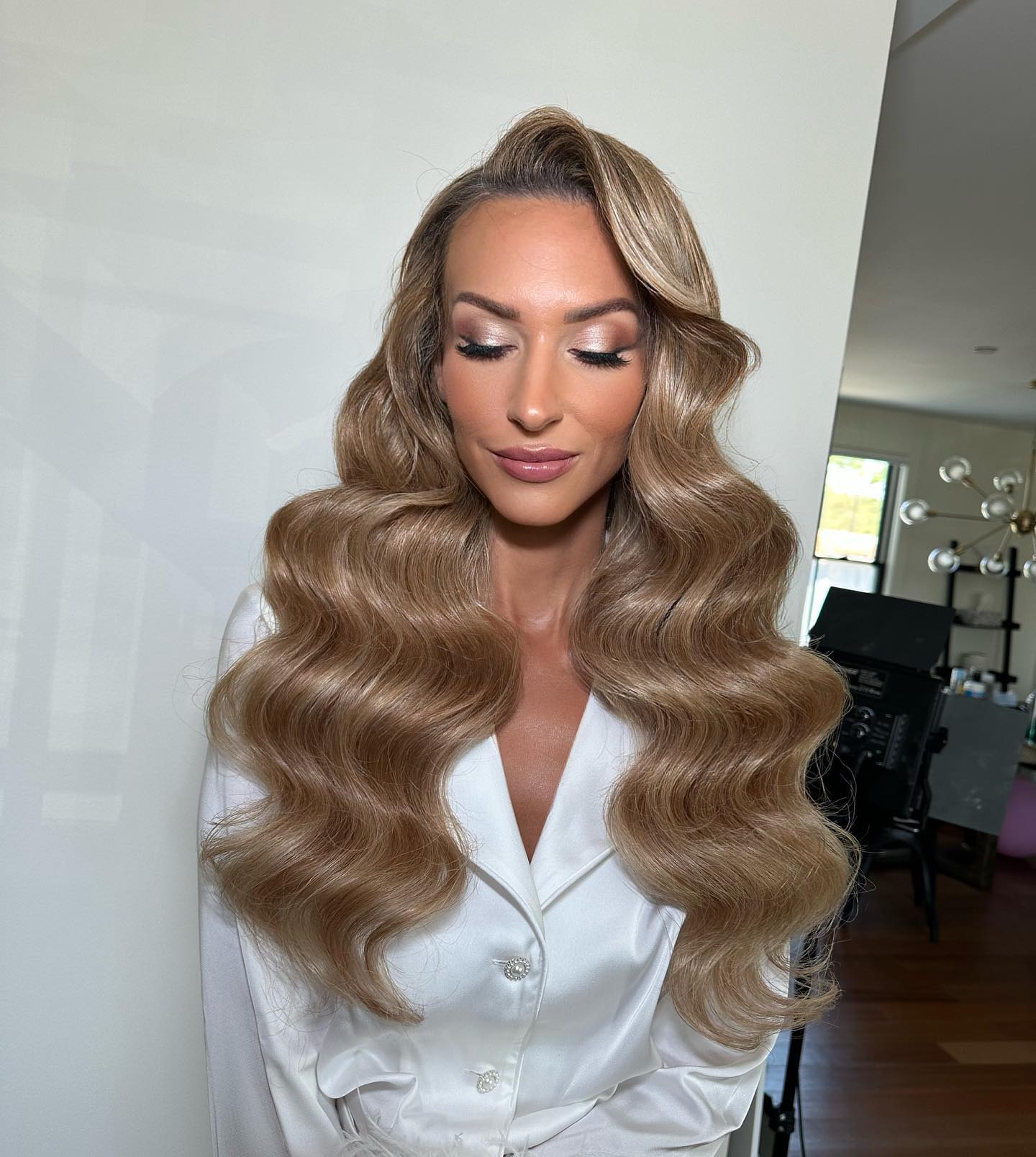 Glamorous Hollywood Waves With Honey Blonde Balayage