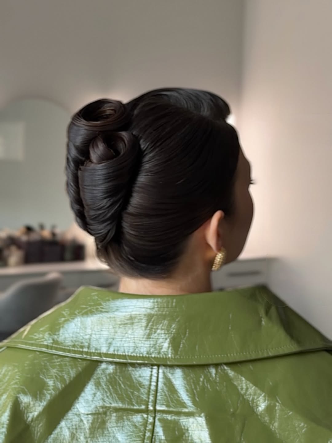 Vintage Sculpted Chignon Work Hairstyle