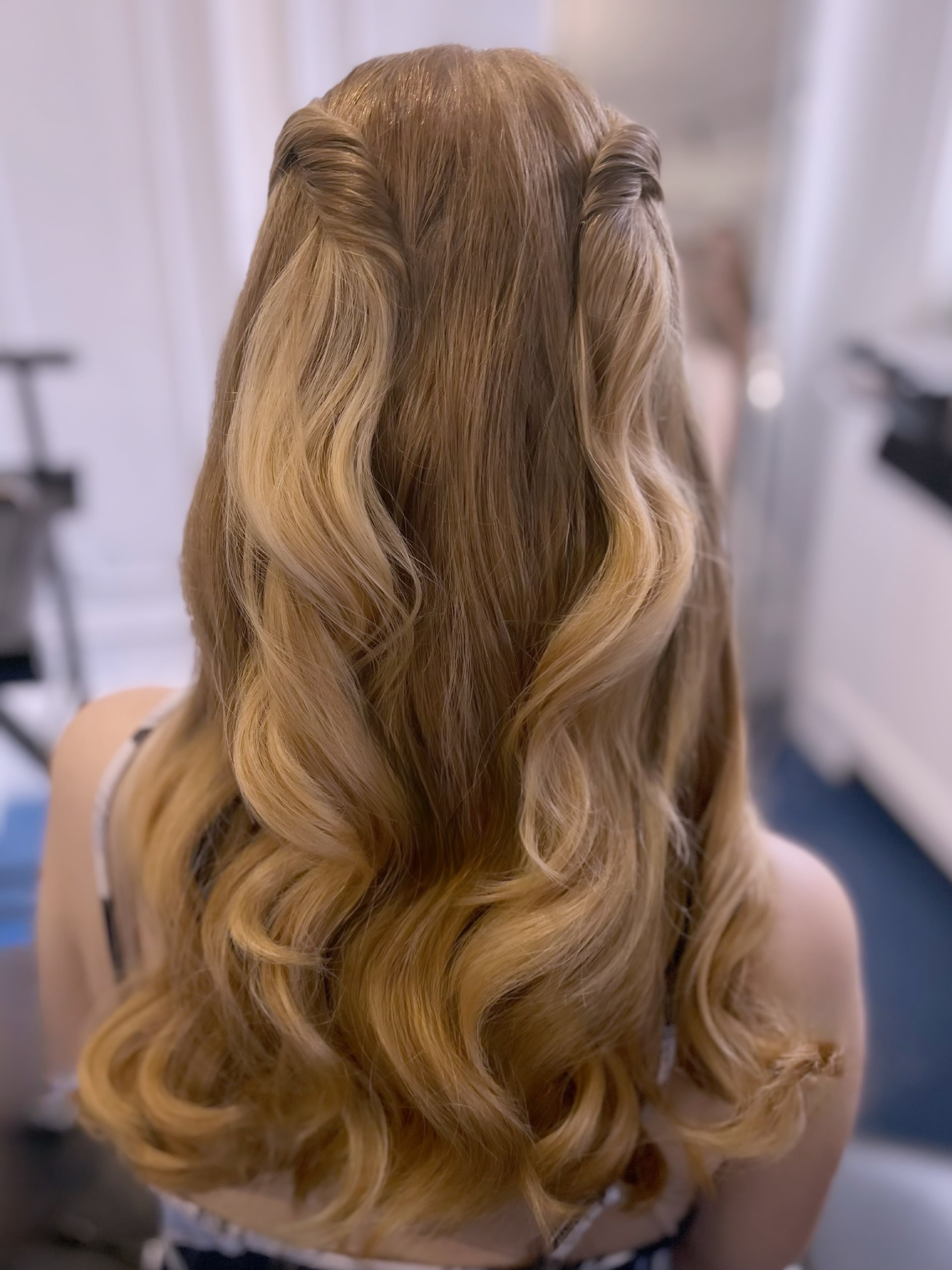 Twisted Crown Half-Up Waves
