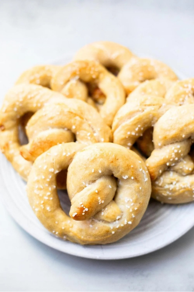 25 Irresistible Football Snacks for Party That Won’t Make It to the Fourth Quarter