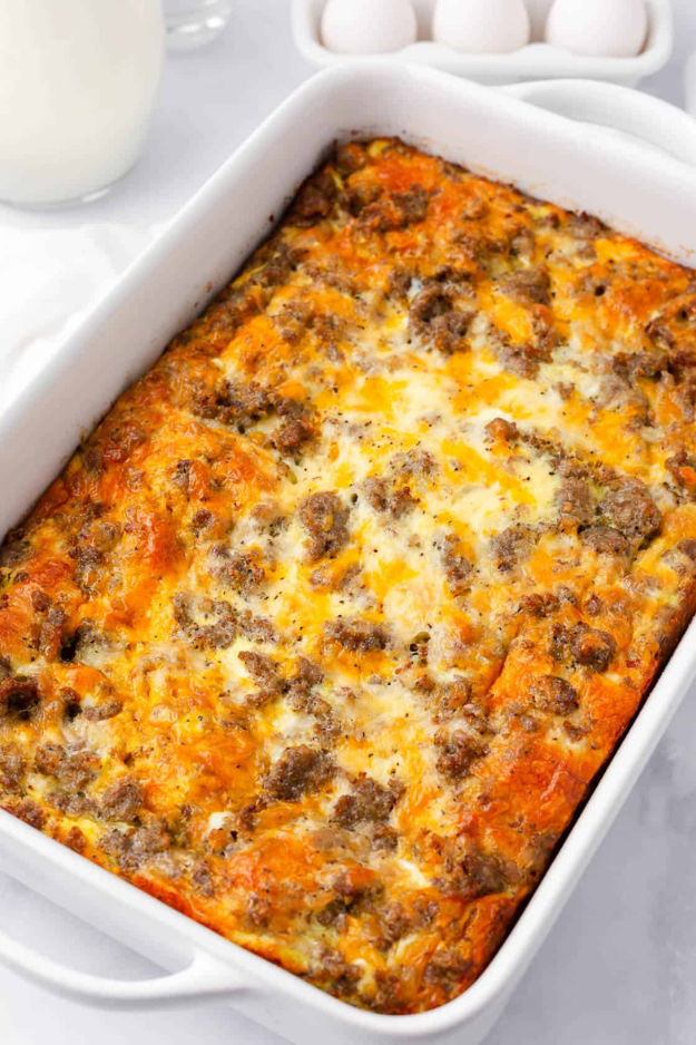 28 Easy Casserole Recipes Everyone at the Table Will Dig Into