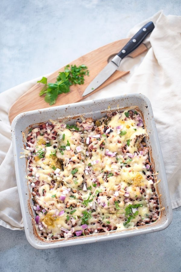 28 Easy Casserole Recipes Everyone at the Table Will Dig Into