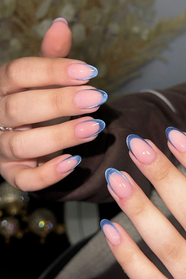 19 Chic Blue French Tips for When You Want Something Pretty but Unexpected 19 Chic Blue French Tips for When You Want Something Pretty but Unexpected