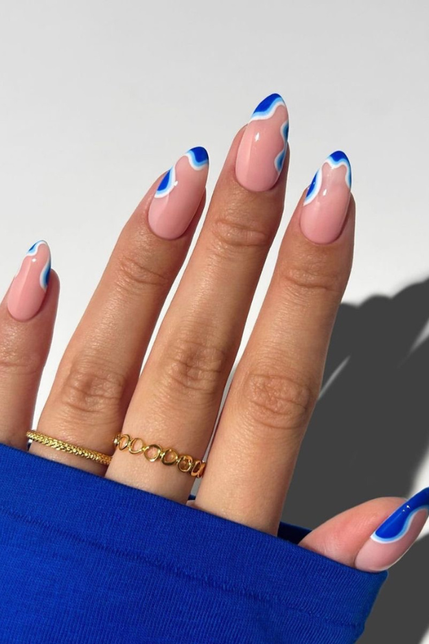 19 Chic Blue French Tips for When You Want Something Pretty but Unexpected 19 Chic Blue French Tips for When You Want Something Pretty but Unexpected