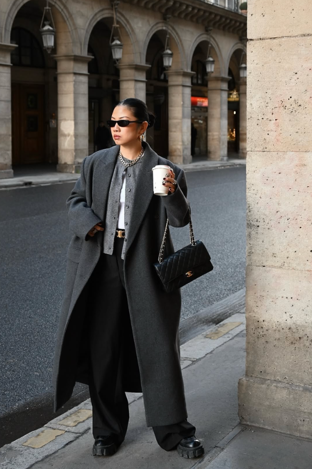 26 Paris Winter Outfits That Look Like They Belong on a French It-Girl