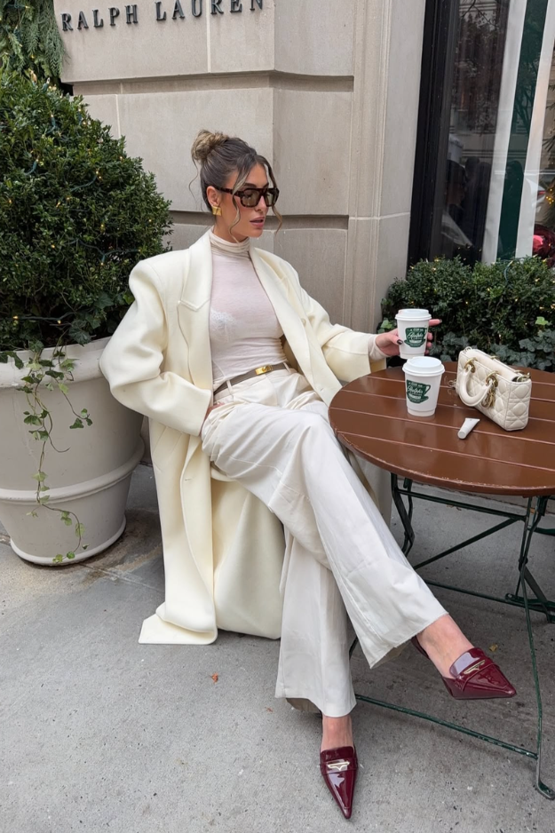 26 Paris Winter Outfits That Look Like They Belong on a French It-Girl