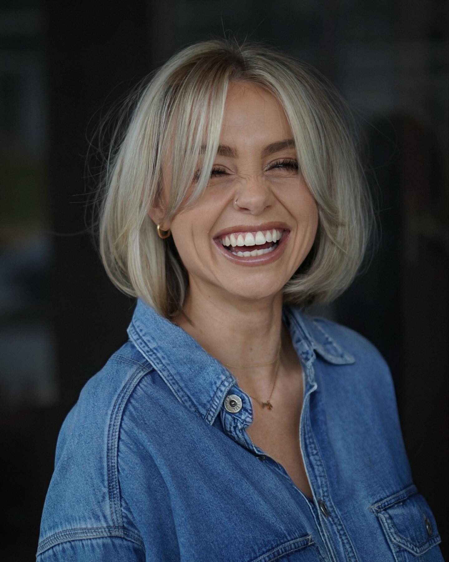 Effortless Blonde Bob With Face-Framing Layers