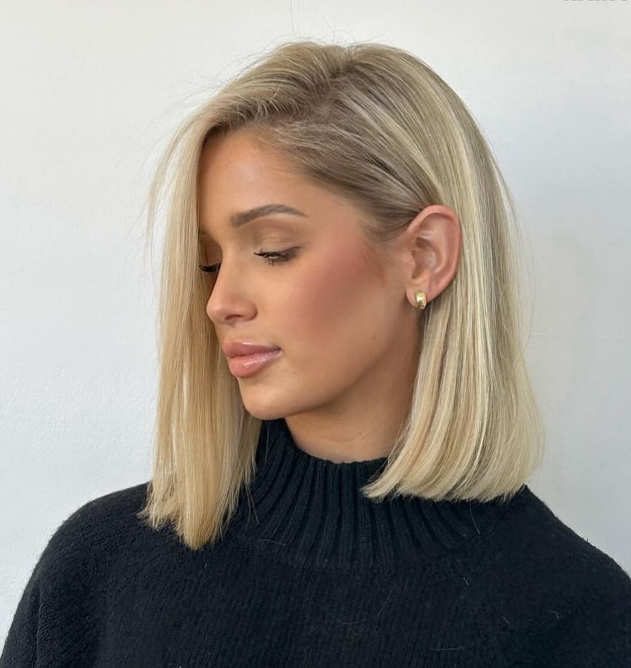 Sleek Honey Blonde Bob With Subtle Face Framing