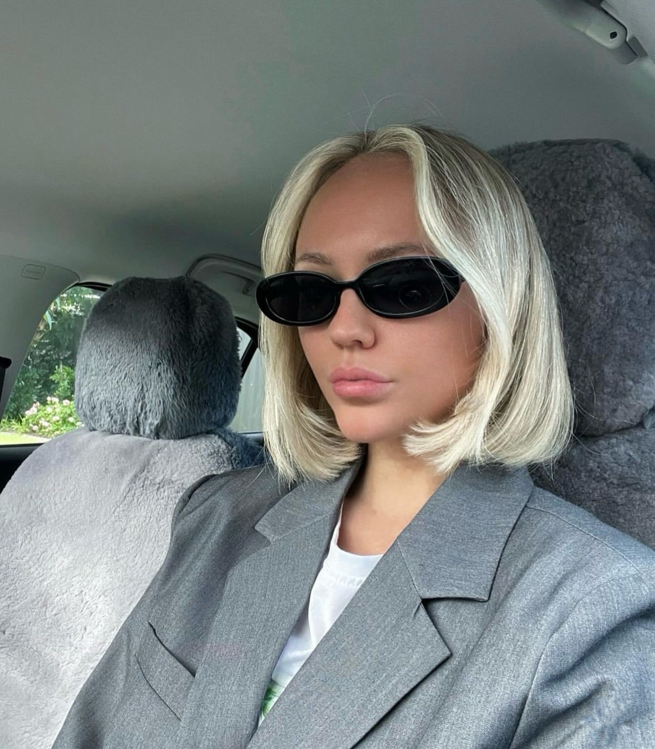 Platinum Blonde Bob With Face-Framing Layers
