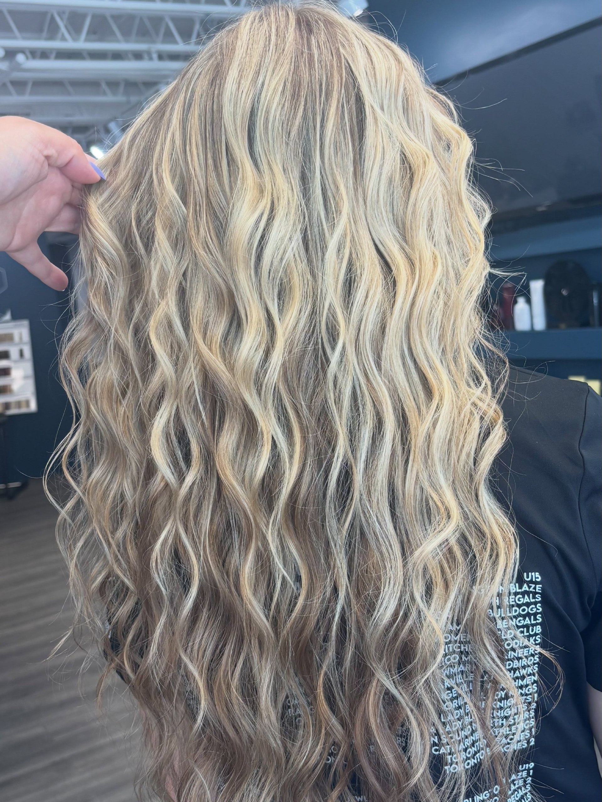 Textured Honey Blonde Deep Waves
