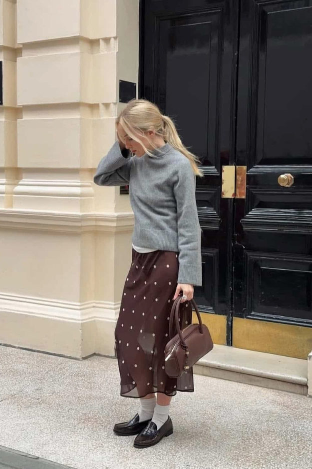19 October Outfits That Nail That Perfect In-Between-Weather Dressing