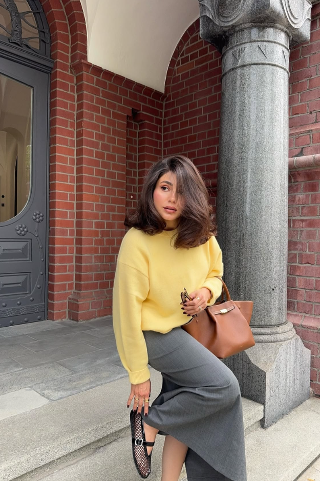 24 Cozy-but-Sexy Winter Date Night Outfits for Looking Hot Without Freezing