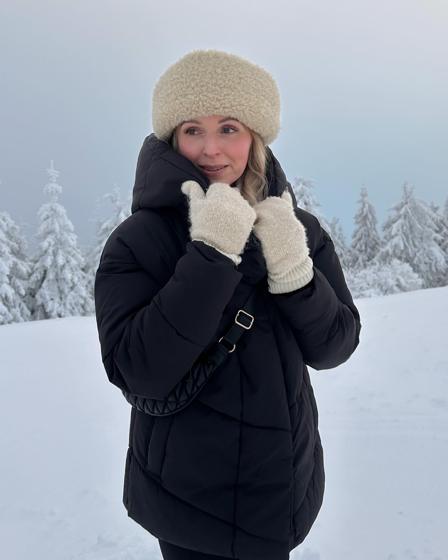 Black Puffer With Cream Sherpa Hat and Mittens