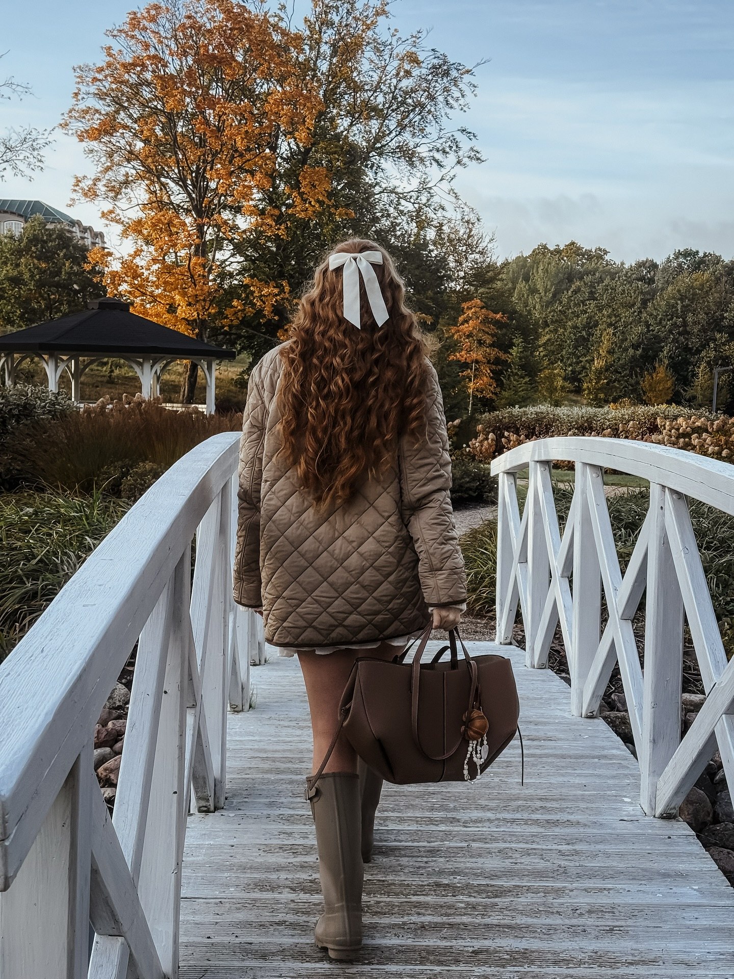 Quilted Jacket And Rain Boots Autumn Stroll Look