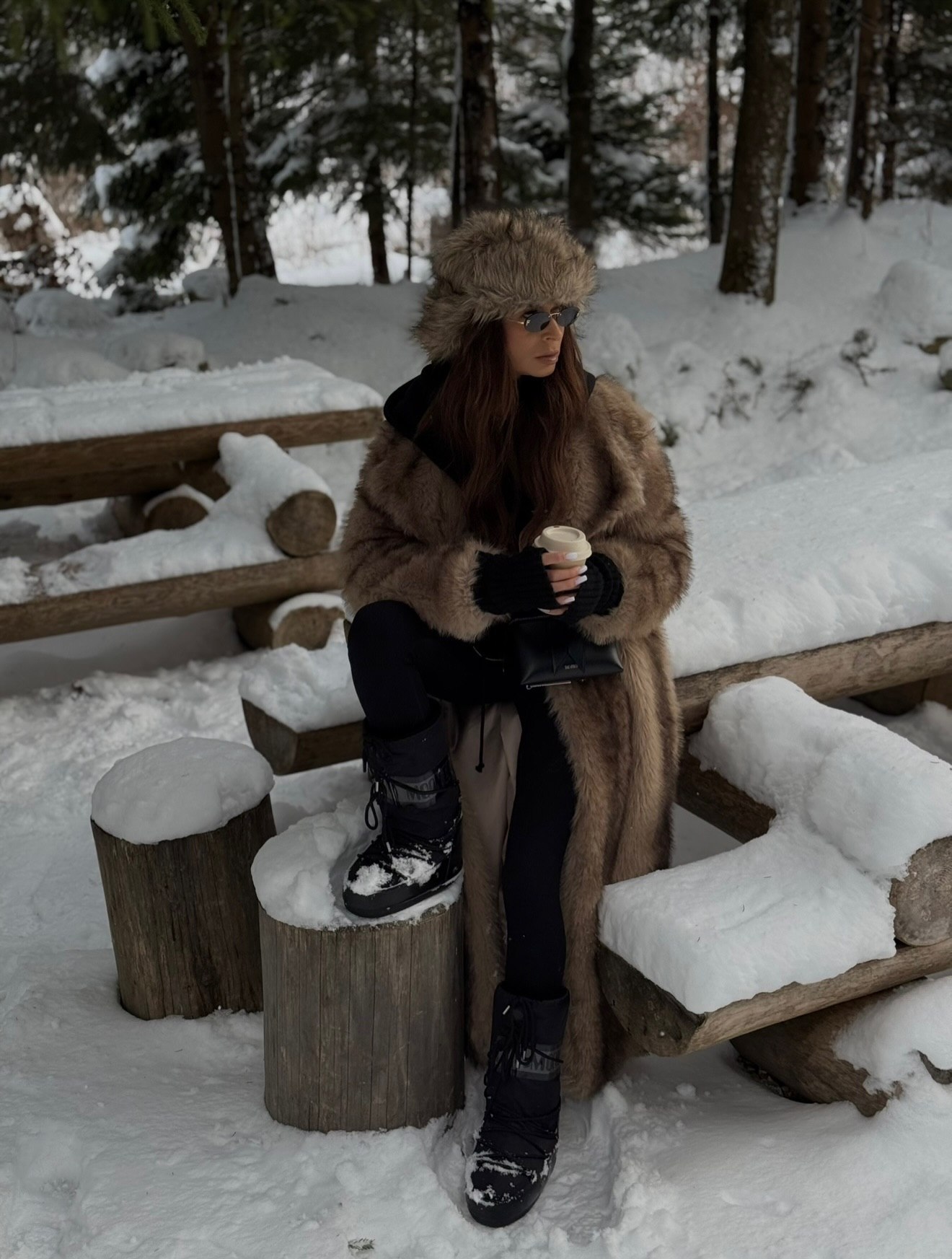 Luxurious Faux Fur Coat With Snow Boots