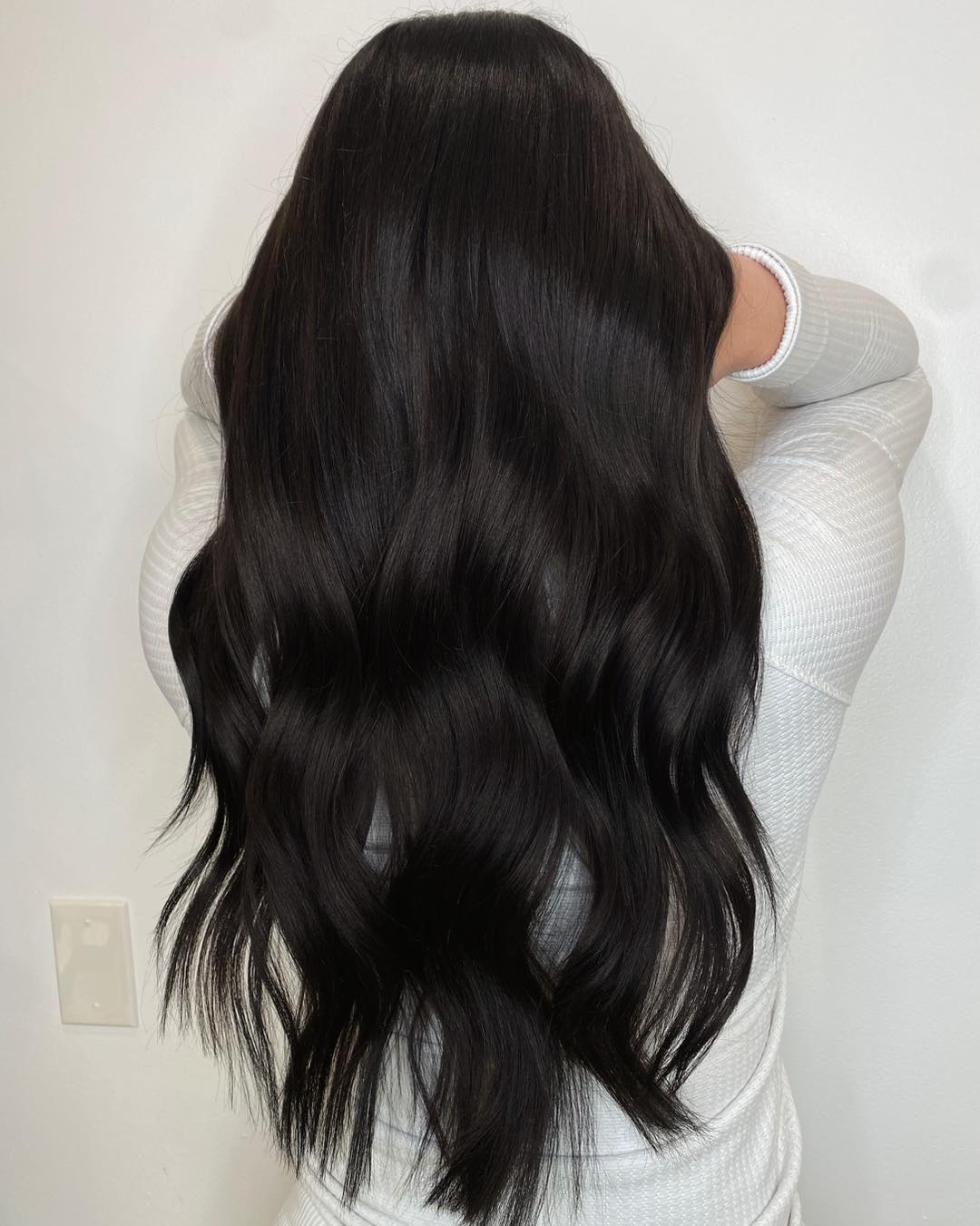 Deep Espresso Waves With Subtle Face-Framing Layers