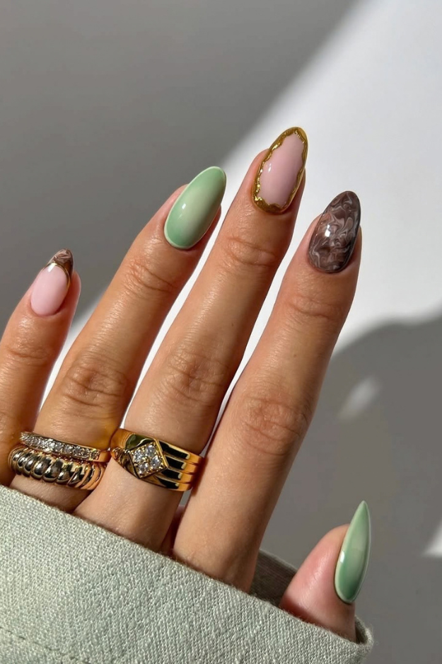 21 Gorgeous November Nail Ideas for That Perfect Late-Fall Aesthetic