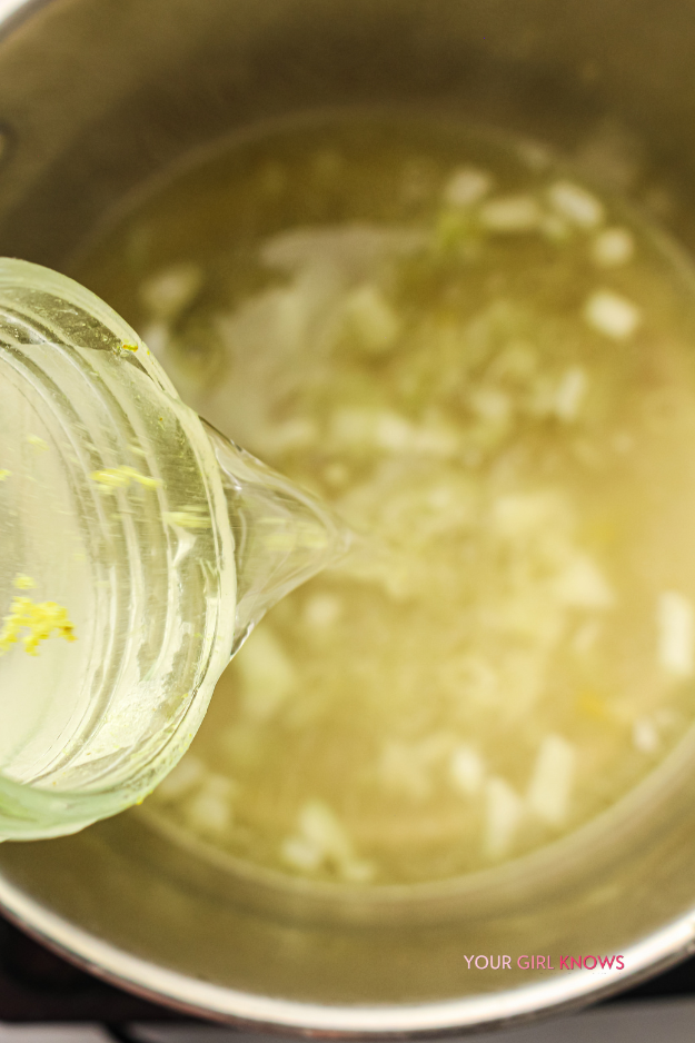 This Lemon Chicken Orzo Soup That Makes a Chilly Evening Feel So Much Better