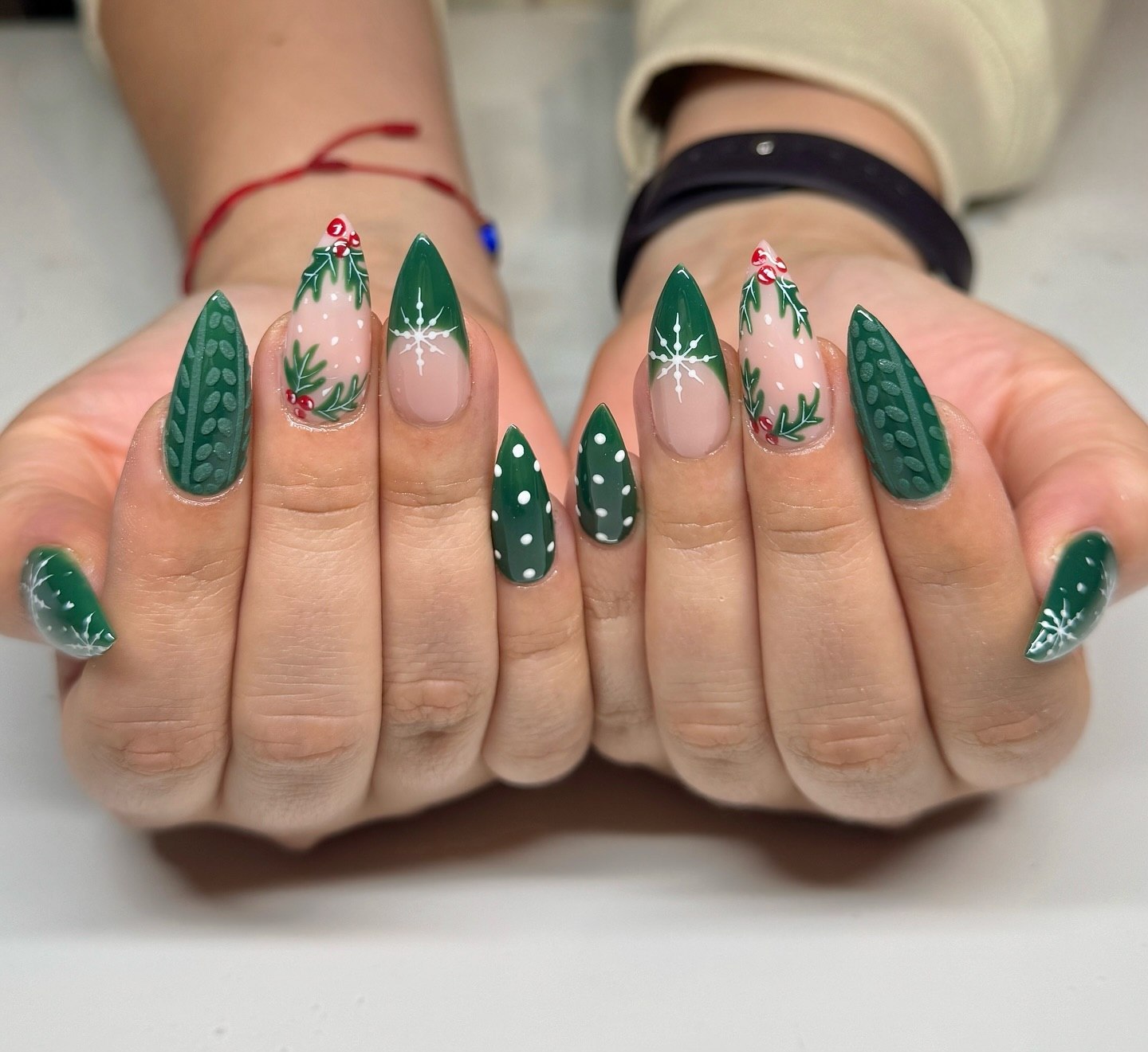 Cozy Green Cable Knit & Holly Stiletto Nails