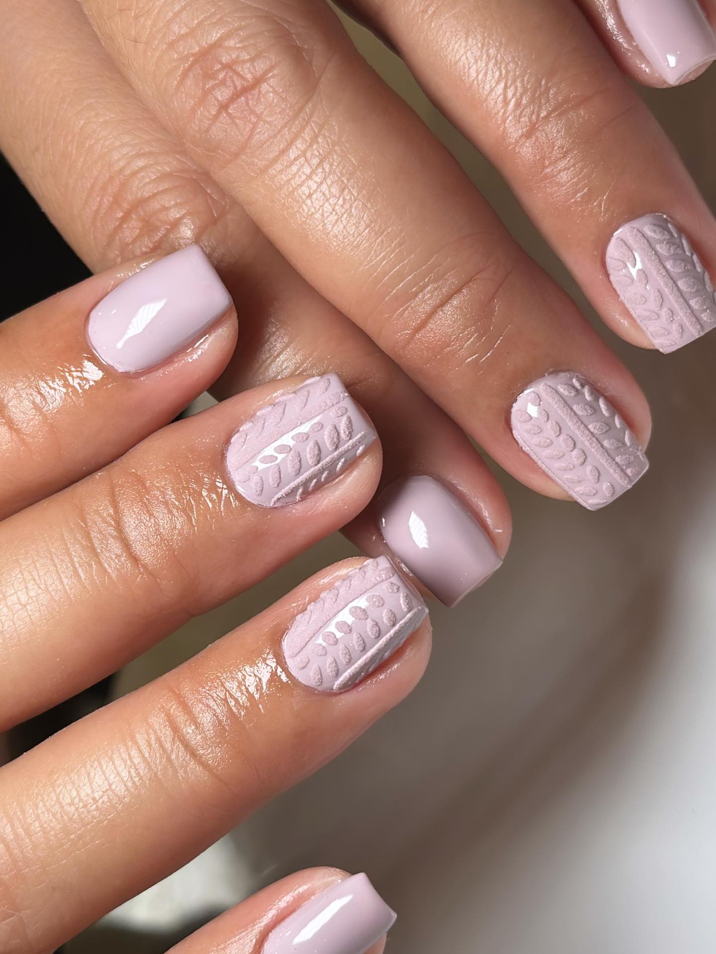 Cozy Lavender Sweater Knit Nails