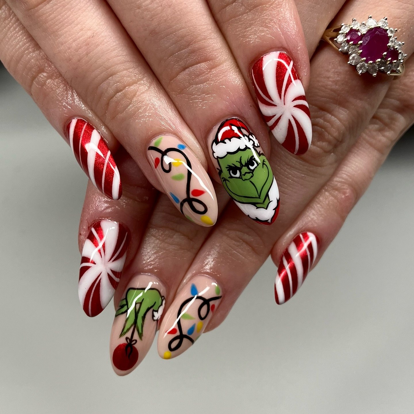 Grinch & Candy Cane Christmas Nail Art