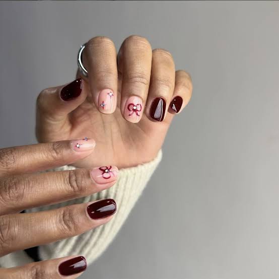 Short Almond Burgundy Red Bow Nails — Christmas Nail Designs