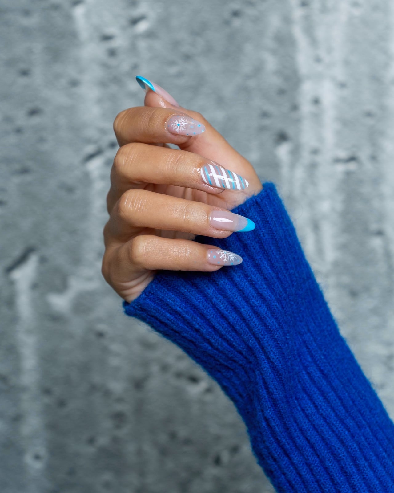 Medium Almond Sheer Light Blue French Snowflake Nails Medium Almond Sheer Light Blue French Snowflake Nails — Winter Wonderland Nails