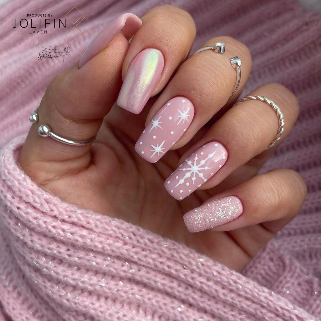 Medium Square Pale Pink Iridescent Glitter Snowflake Nails Medium Square Pale Pink Iridescent Glitter Snowflake Nails — Winter Wonderland Nails