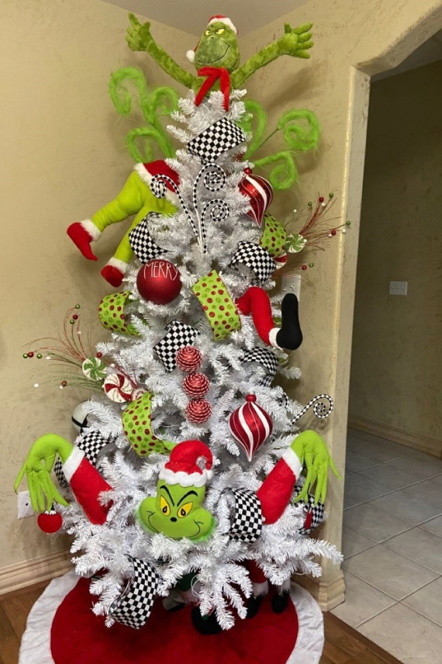 21 Creative Grinch Christmas Trees for a Whoville-Inspired Holiday Home